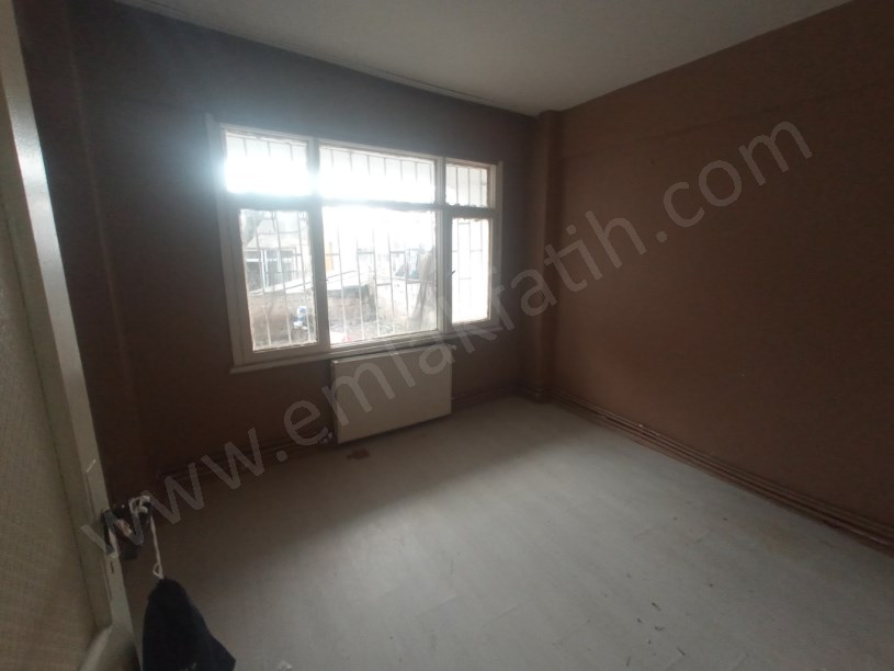 Seyyid Ömer Mah Kiralık 3+1 den Bozma 2+1 Çift Cepheli Bahçeli Kombili Daire