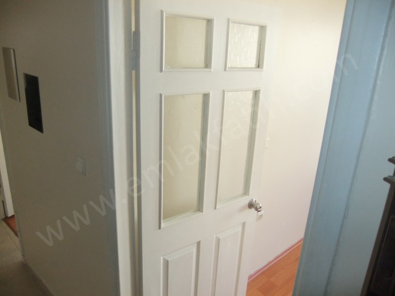 Şehremini Pazar İçi Genç Bina 3+1 100m² 3.KAT Kiralık Daire
