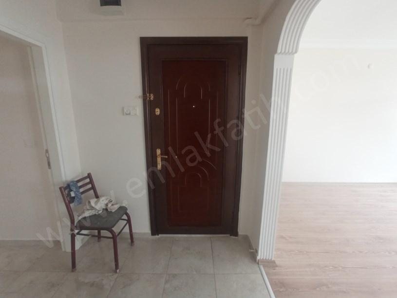 Memura K.M.PAŞA Ana Cadde Üzeri 85m² 4.KAT Yeni Tadilatlı Daire