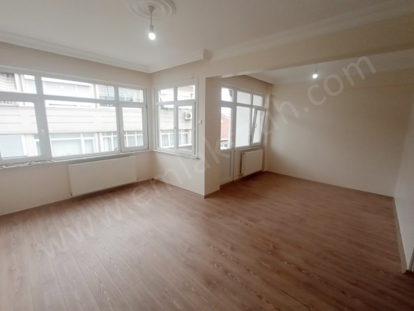 Memura K.M.PAŞA Ana Cadde Üzeri 85m² 4.KAT Yeni Tadilatlı Daire