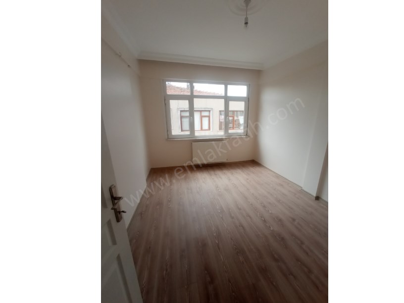 Memura K.M.PAŞA Ana Cadde Üzeri 85m² 4.KAT Yeni Tadilatlı Daire