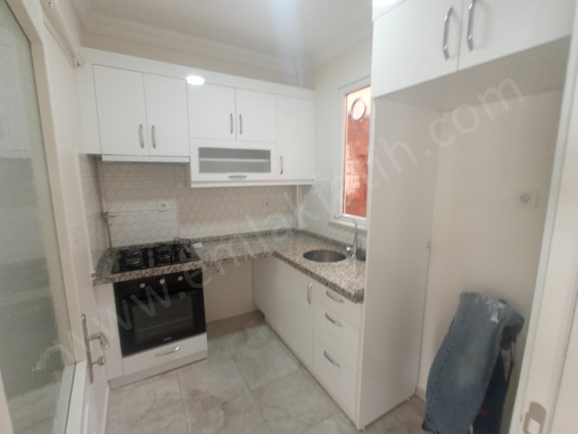 Memura K.M.PAŞA Ana Cadde Üzeri 85m² 4.KAT Yeni Tadilatlı Daire