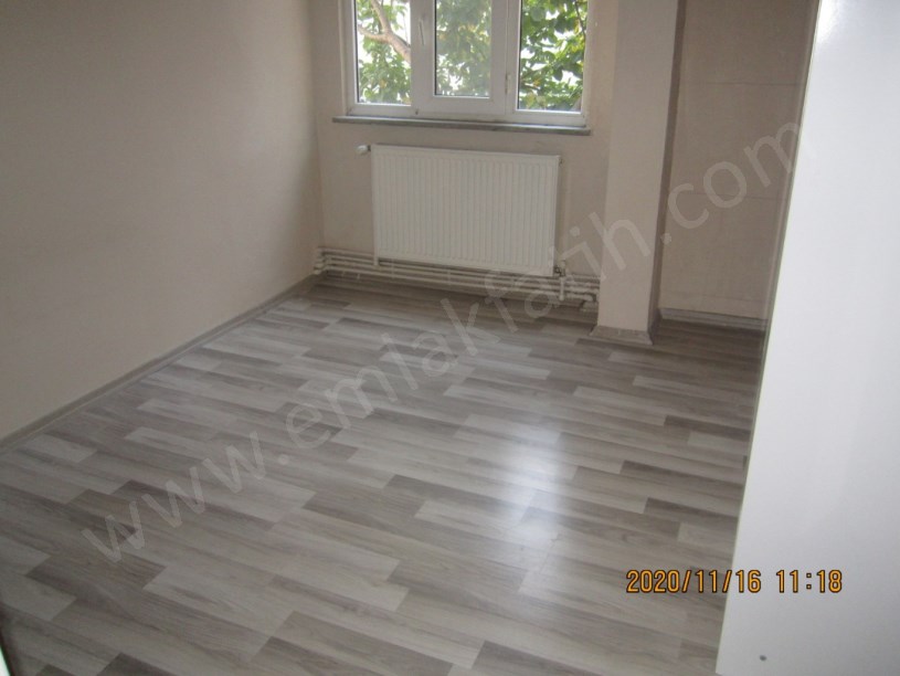 Memura Silivrikapı Kiralık Daire 70m² 2.KAT Vidin Caddesi Üzerinde Ankastre Açık Mutfaklı Yapılı