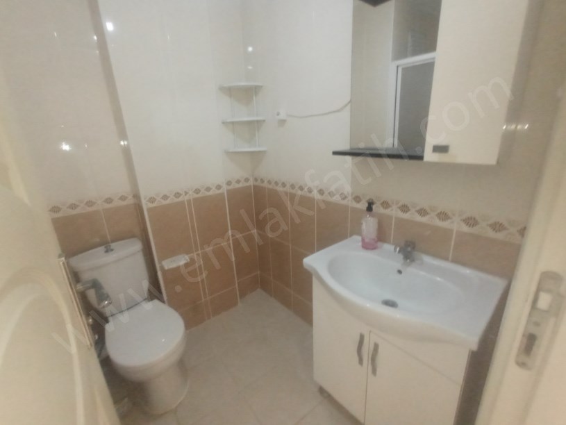 Cerrahpaşa Kiralık Daire Tertemiz 2+1 80m²  ( ESKİ PORTFÖY ) Boyalı Badanalı yeni parkeli