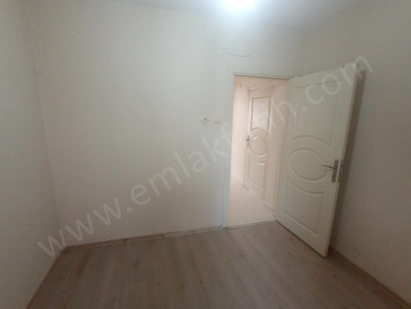Cerrahpaşa Kiralık Daire Tertemiz 2+1 80m²  ( ESKİ PORTFÖY ) Boyalı Badanalı yeni parkeli