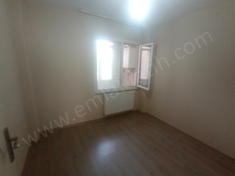 Cerrahpaşa Kiralık Daire Tertemiz 2+1 80m²  ( ESKİ PORTFÖY ) Boyalı Badanalı yeni parkeli