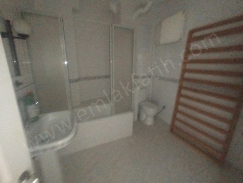 Silivrikapı Satılık Daire 2+1 Ön Cephe 80m2 Daire Full Yapılı ( ESKİ PORTFÖY ) Vidin Caddesi Üzeri