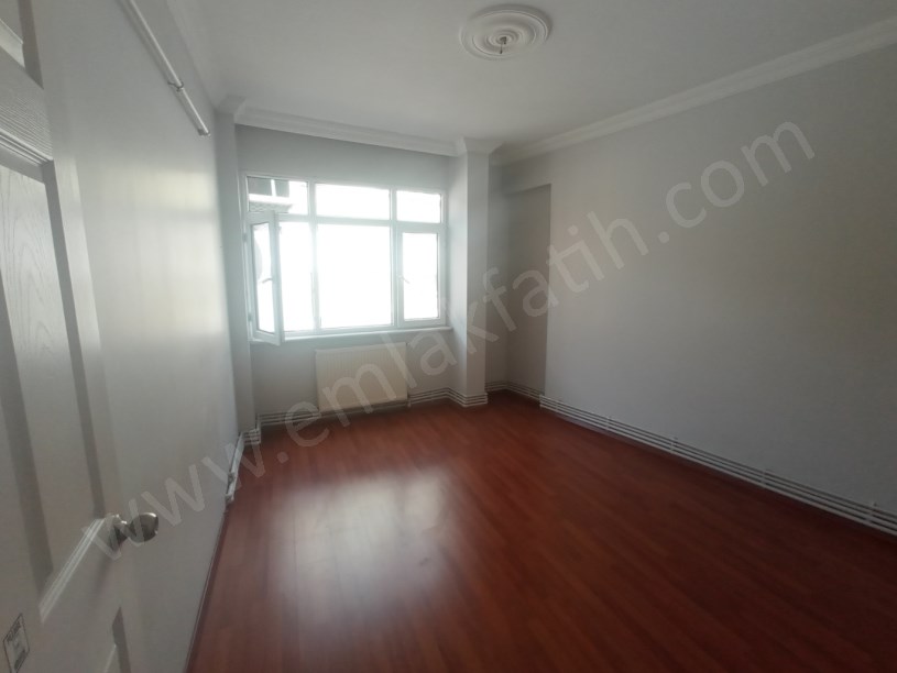 Silivrikapı Satılık Daire 2+1 Ön Cephe 80m2 Daire Full Yapılı ( ESKİ PORTFÖY ) Vidin Caddesi Üzeri