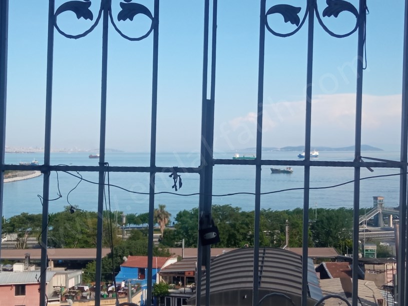 Kocamustafapaşa Kiralık Daire Deniz Manzaralı 2+1 Pulcu Sokakta