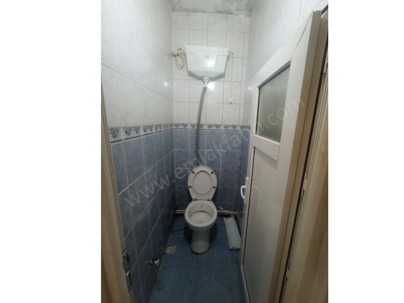 Kocamustafapaşa Kiralık Daire 50m² Giriş Kat Balta Sokak Üzerinde Kombili, Klimalı ve Müstakil Bahçe
