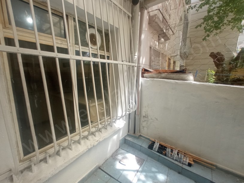 Kocamustafapaşa Kiralık Daire 50m² Giriş Kat Balta Sokak Üzerinde Kombili, Klimalı ve Müstakil Bahçe