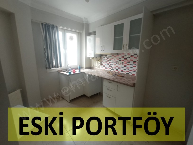 Fatih Kiralık Daire Kocamustafapaşada 8 Senelik Genç Binada Memura 1+1 3.Kat