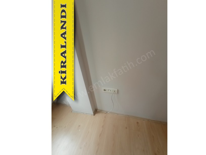 Fatih Kiralık Daire Kocamustafapaşada 8 Senelik Genç Binada Memura 1+1 3.Kat
