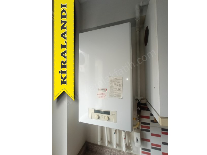 Fatih Kiralık Daire Kocamustafapaşada 8 Senelik Genç Binada Memura 1+1 3.Kat