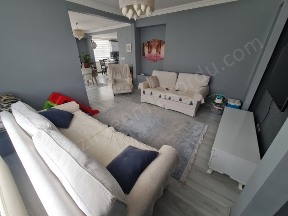 Şirinevler Mah. Altınordu Satılık Daire |  3+1 Oda | 115M2 2.300.000Tl  Krediye Uygun  | 3. Kat | Doğalgaz | 2 Banyo | 3 Yatak Odası Resim-4