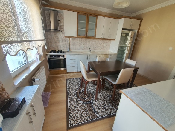Eskipazar Mah. Altınordu Kiralık Daire |  3+1 Oda | 147M2 Aylık 20.000Tl | 4. Kat | Doğalgaz | 1 Banyo | 3 Yatak Odası Resim-5