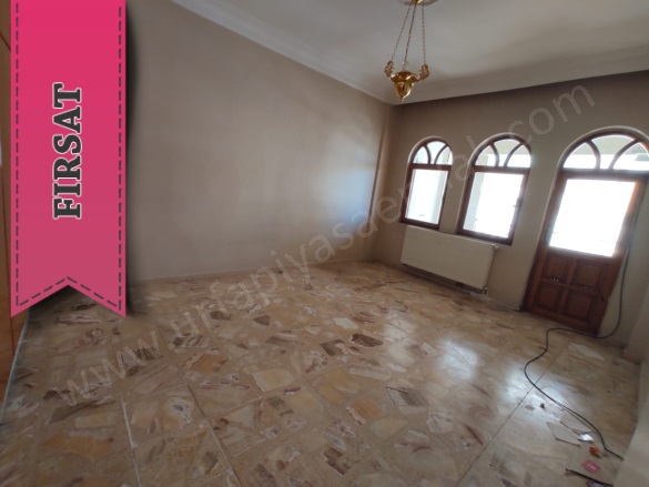 Yenişehir Mah. Haliliye Satılık Daire |  4+1 Oda | 190M2 2.000.000Tl  Krediye Uygun  | 4. Kat | Kombi | 1 Banyo | 2 Yatak Odası Resim-3