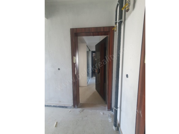 Yeni Mah. Serik Satılık Daire |  1+1 Oda | 80M2 3.000.000Tl  Krediye Uygun  | 6. Kat | Doğalgaz | 1 Yatak Odası Resim-3