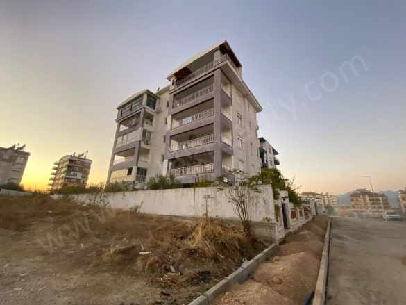 Realıty Emlaktan Satılık Daire 2+1 Jandarma Arkası Serik Kadriye Mah