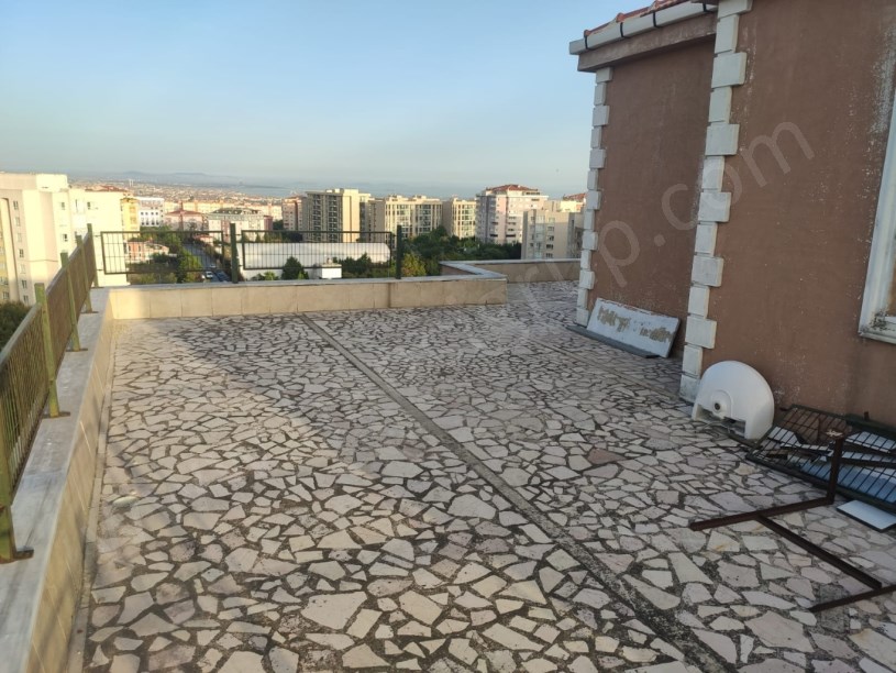 BEYLİKDÜZÜNDE DENİZ MANZARALI 5+2 DUBLEKS DAİRE
