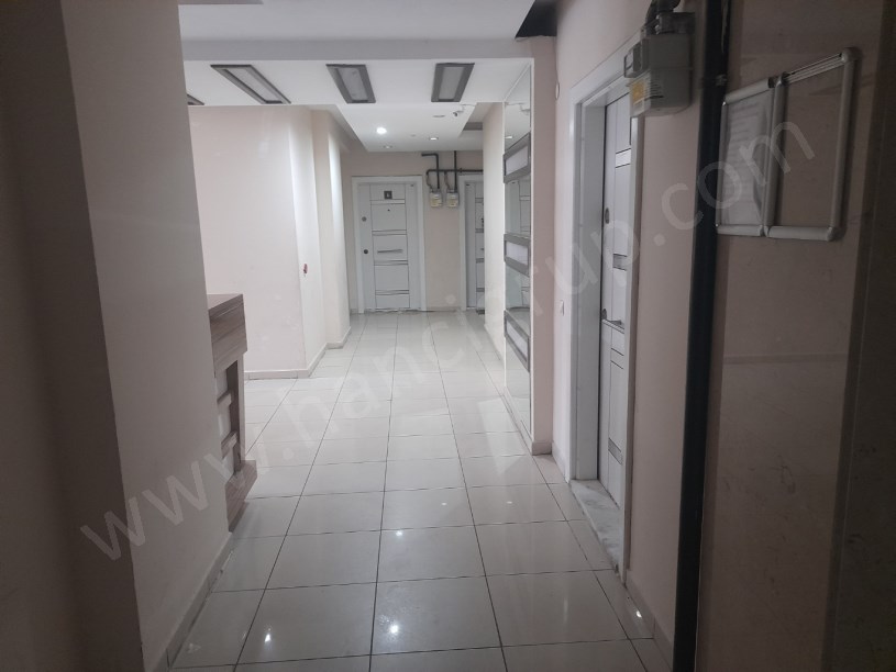 ESENYURT TA METROBÜSE YÜRÜME MESAFESİNDE 6+2 DUBLEKS DAİRE