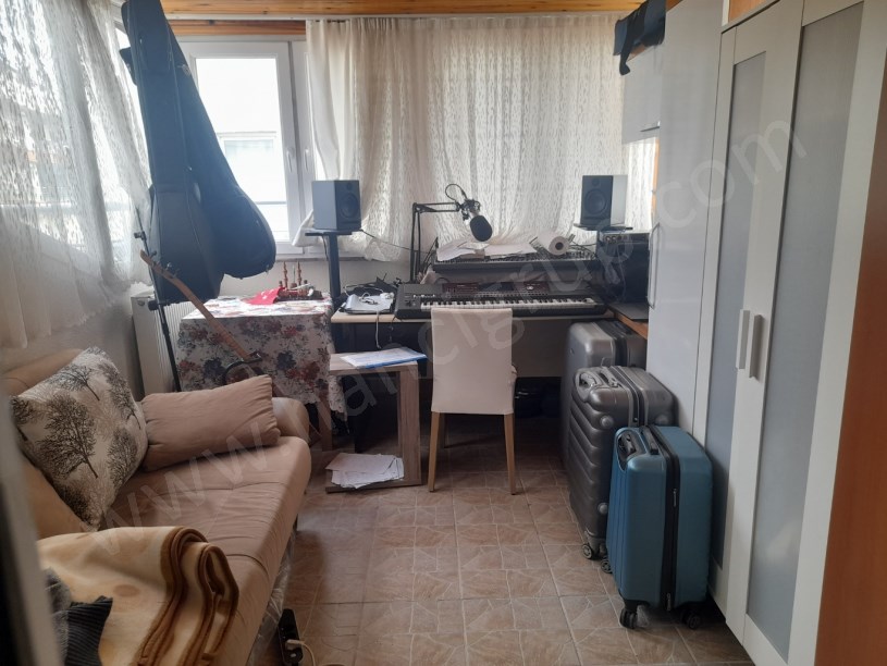 ESENYURT TA METROBÜSE YÜRÜME MESAFESİNDE 6+2 DUBLEKS DAİRE
