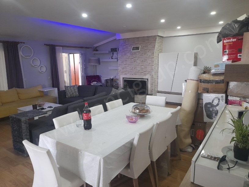 ESENYURT TA METROBÜSE YÜRÜME MESAFESİNDE 6+2 DUBLEKS DAİRE
