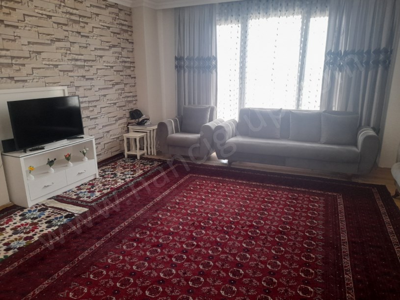 ESENYURT TA METROBÜSE YÜRÜME MESAFESİNDE 6+2 DUBLEKS DAİRE