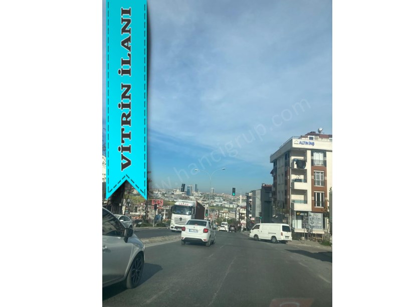 BEYLİKDÜZÜ KAYMAKAMLIĞA YAKIN 2+1 ÇATI KATI DAİRE
