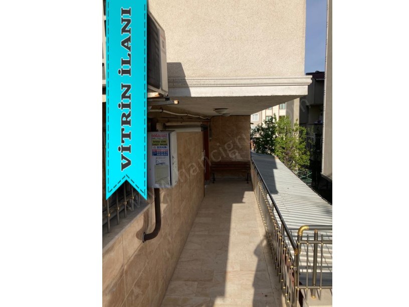 BEYLİKDÜZÜ KAYMAKAMLIĞA YAKIN 2+1 ÇATI KATI DAİRE