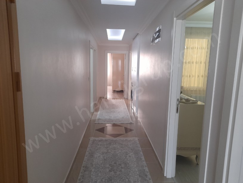 ESENYURT METROBÜS DURAĞINA YÜRÜME MESAFESİNDE 3+1 SATILIK DAİRE