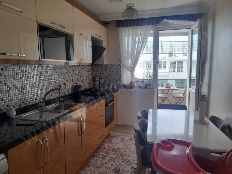 ESENYURT METROBÜS DURAĞINA YÜRÜME MESAFESİNDE 3+1 SATILIK DAİRE