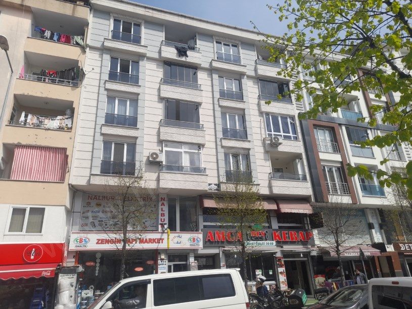 ESENYURT METROBÜS DURAĞINA YÜRÜME MESAFESİNDE 3+1 SATILIK DAİRE