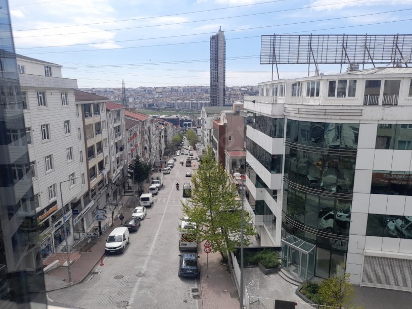 ESENYURT METROBÜS DURAĞINA YÜRÜME MESAFESİNDE 3+1 SATILIK DAİRE
