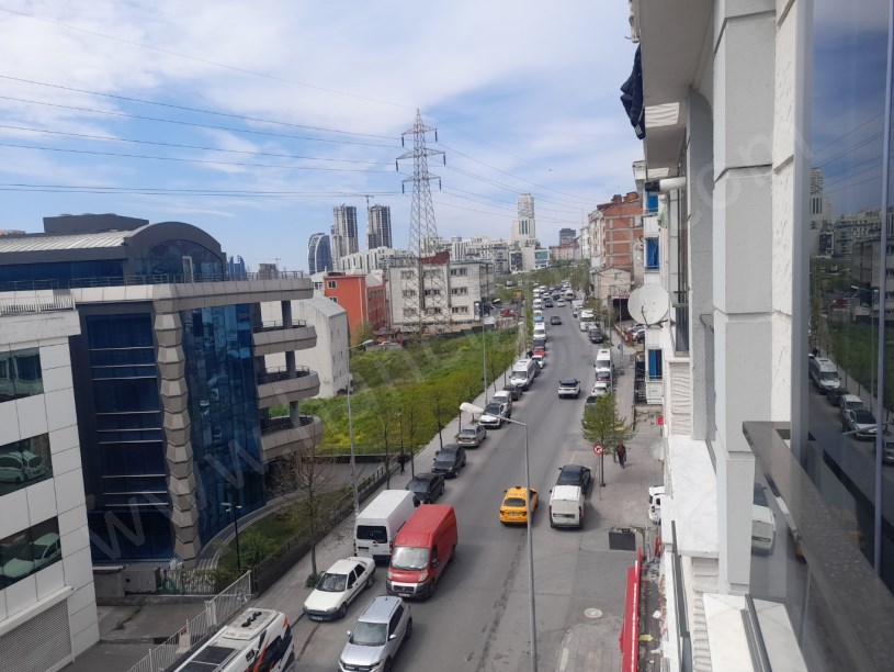 ESENYURT METROBÜS DURAĞINA YÜRÜME MESAFESİNDE 3+1 SATILIK DAİRE