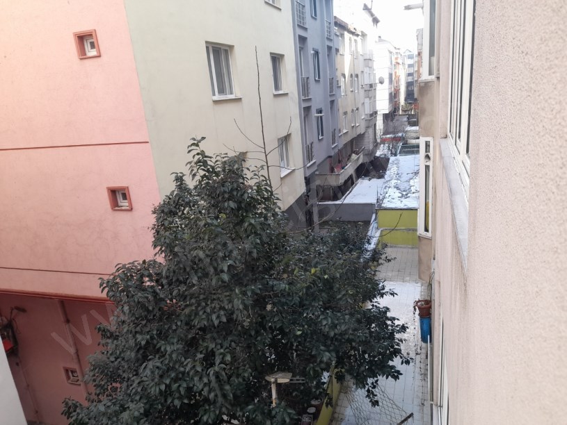 AVCILAR METROBÜSE YÜRÜME MESAFESİNDE SATILIK 2+1 DAİRE