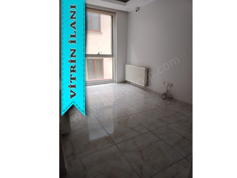 BEYLİKDÜZÜNDE KİRALIK 1+1 OFİS