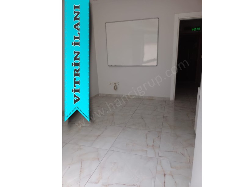 BEYLİKDÜZÜNDE KİRALIK 1+1 OFİS