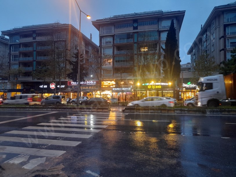 BEYLİKDÜZÜ MERKEZDE 3+1 SATILIK DAİRE