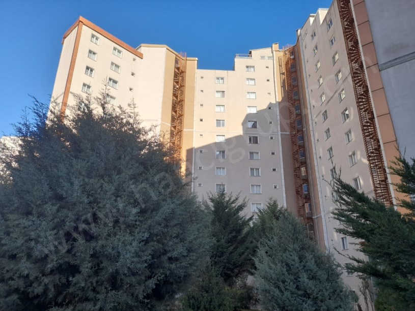BEYLİKDÜZÜ MERKEZDE 3+1 SATILIK DAİRE