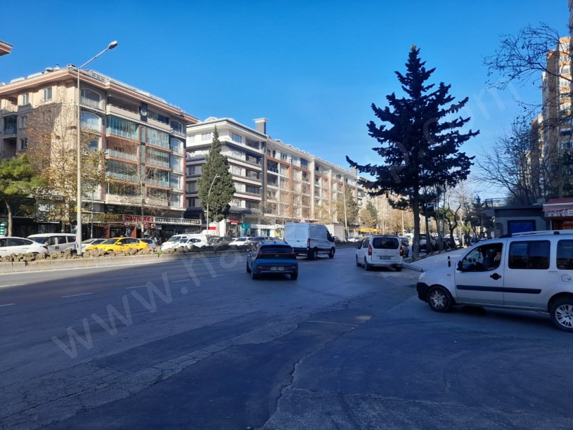 BEYLİKDÜZÜ MERKEZDE 3+1 SATILIK DAİRE