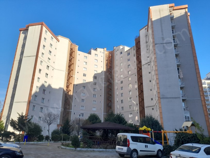 BEYLİKDÜZÜ MERKEZDE 3+1 SATILIK DAİRE