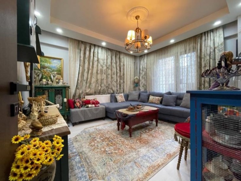BEYLÜKDÜZÜ YAKUPLU MAH. BAHÇE KULLANIMLI SATILIK 2+1 DAİRE