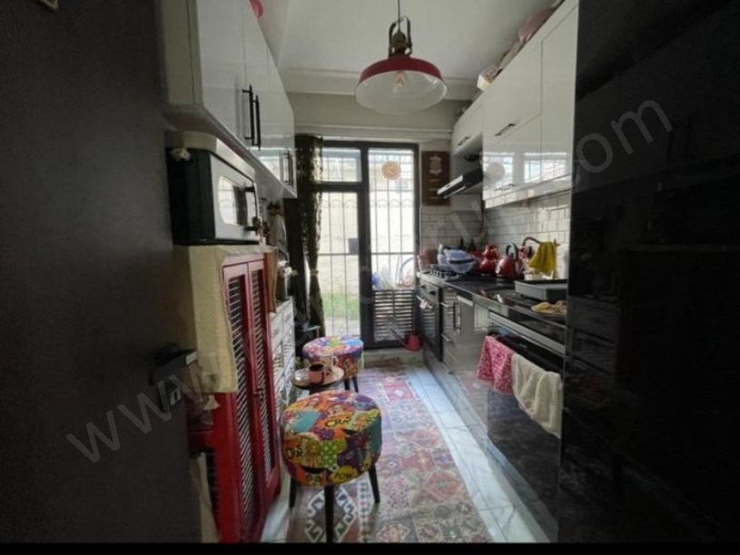 BEYLÜKDÜZÜ YAKUPLU MAH. BAHÇE KULLANIMLI SATILIK 2+1 DAİRE