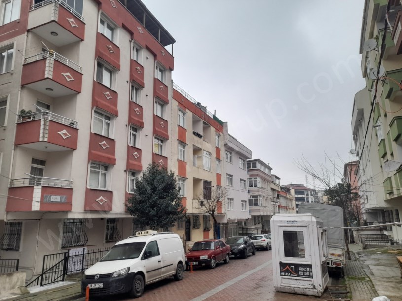 AVCILAR METROBÜSE YÜRÜME MESAFESİNDE SATILIK 2+1 DAİRE