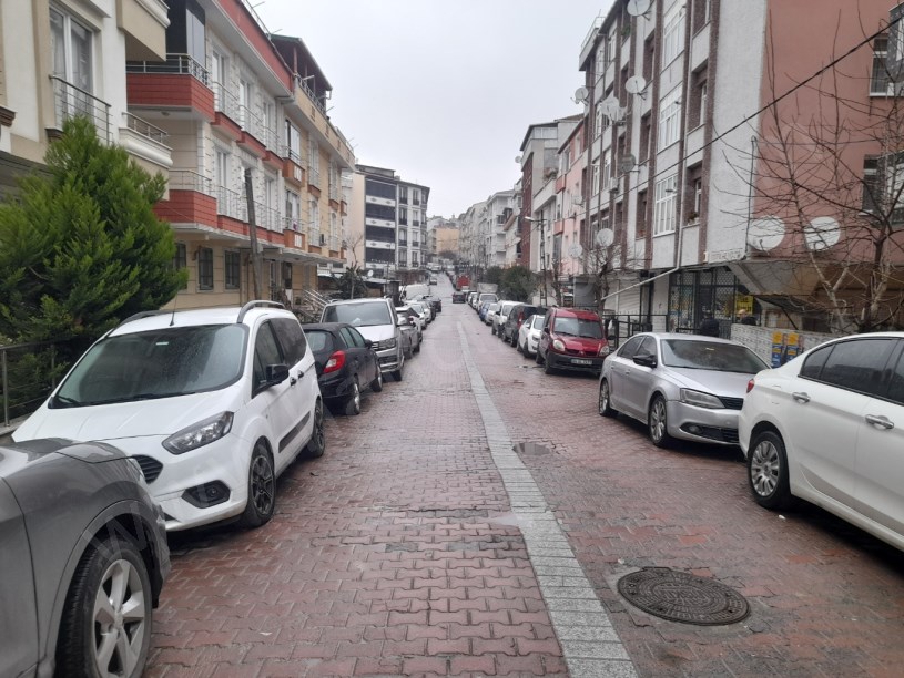 AVCILAR METROBÜSE YÜRÜME MESAFESİNDE SATILIK 2+1 DAİRE
