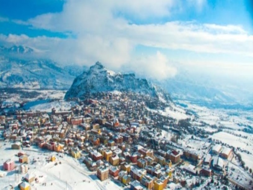 GİRESUN ŞEBİNKARAHİSAR MERKEZDE SATILIK ARSA