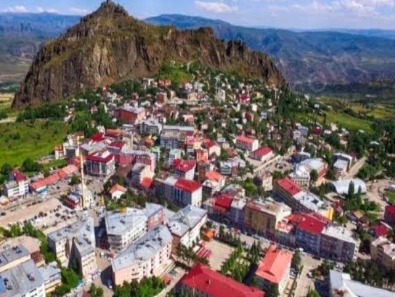 ŞEBİNKARAHİSAR MERKEZDE SATILIK ARSA