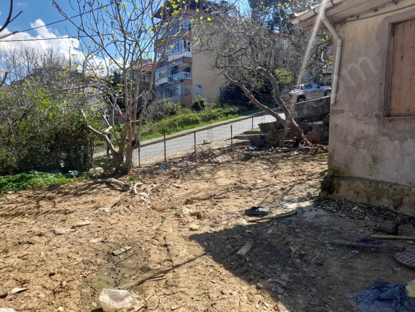BEYKOZ PAŞABAHÇEDE 746 M2 ARSA İÇERİSİNDE SATILIK MÜSTAKİL EV