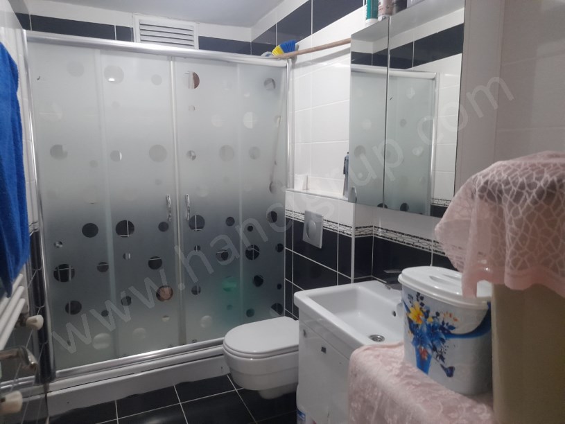 GÜRPINAR MERKEZDE SATILIK 2+1 DAİRE